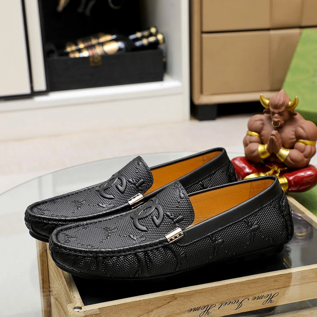 Men's shoes💰360💰🕷🕷️【 GUCCI 】Gucci's best-selling trendy men's casual slip-on shoes 🇨🇳Official website original 1:1 mold 💯Original quality, fine workmanship ☘Fashionable and versatile, perfect shape, comfortable on the feet 🍓Trendy men's recommended model, imported cowhide on the top layer 🎋High-quality pigskin lining, rubber wear-resistant and non-slip outsole, high-end atmosphere, worth owning 🍉Optional 38-44